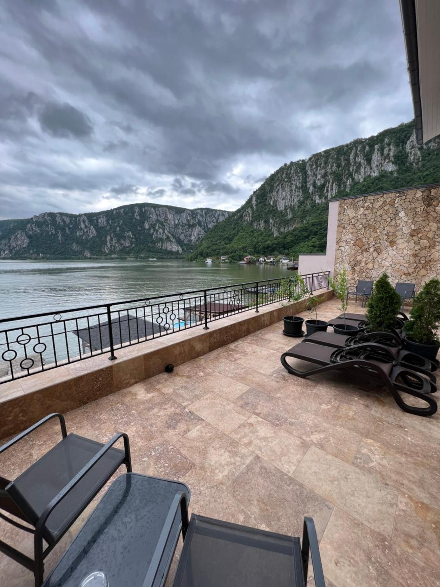 Casa Cattaleya Hotel Dubova Bagian luar foto