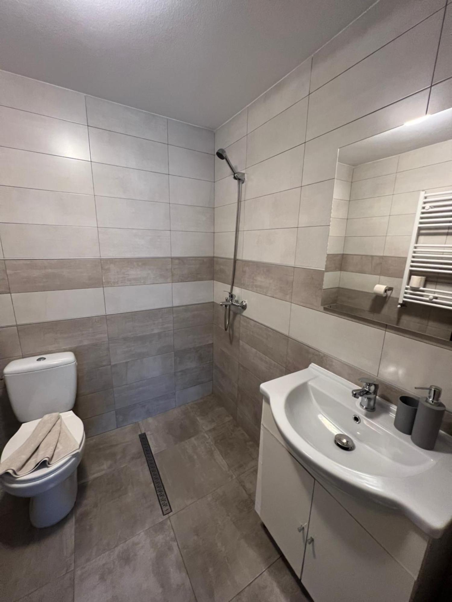 Casa Cattaleya Hotel Dubova Bagian luar foto