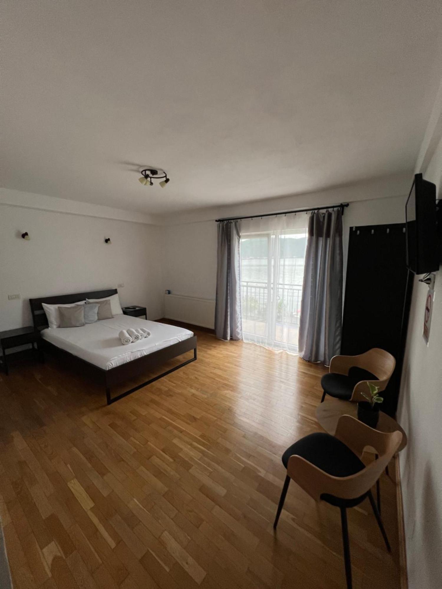 Casa Cattaleya Hotel Dubova Bagian luar foto
